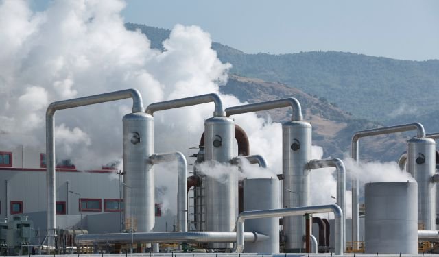 geothermal plant and and geothermal facilities in the mountains
